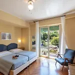 Ξενοδοχείο Beau Rivage 3*