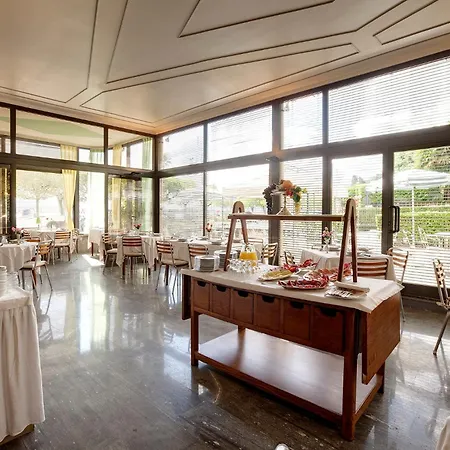 Hotel Beau Rivage 3*