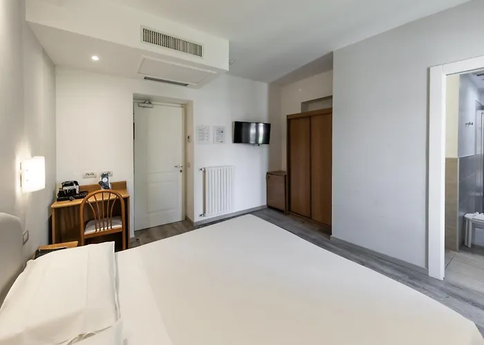 Hotel Beau Rivage 3*