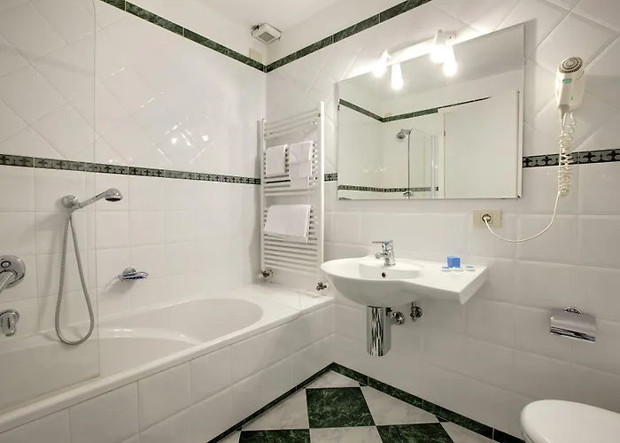 Beau Rivage 3* بافينو